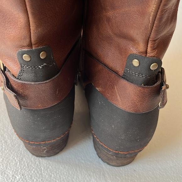 Merrell Women Oak leather Mid Calf Moto boot water resistant buckle harness 10.5 - Picture 13 of 16